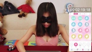 小姐姐试用震动棒 Yanyan is testing a vibrator 污老师炎炎